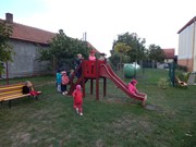 Hrajeme si na zahrádce